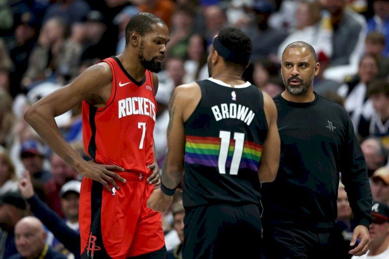 دوري أن بي أيه: روكتس يرد اعتباره من ناغتس وسلتيكس يفوز على رابتورز