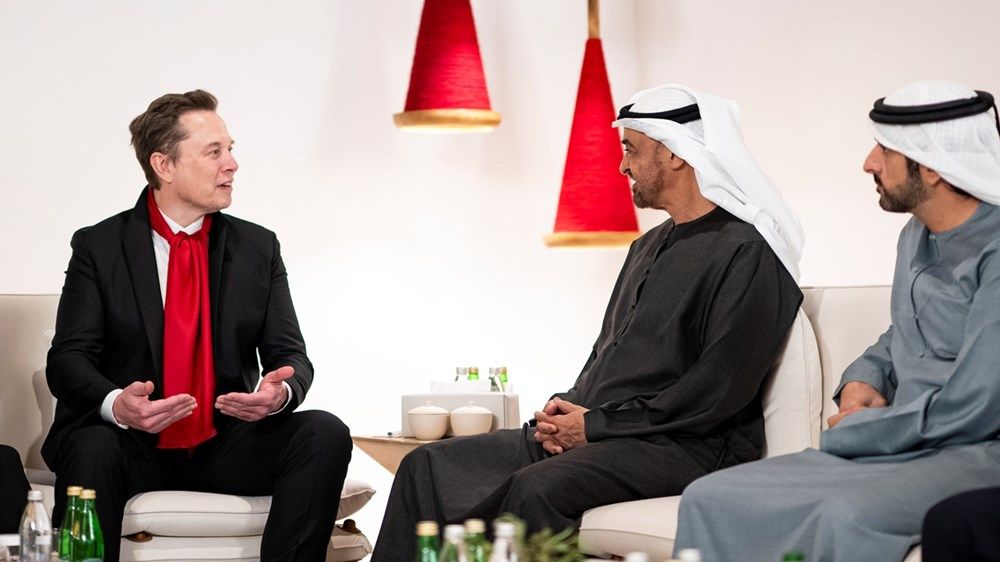 رئيس الدولة يلتقي إيلون ماسك