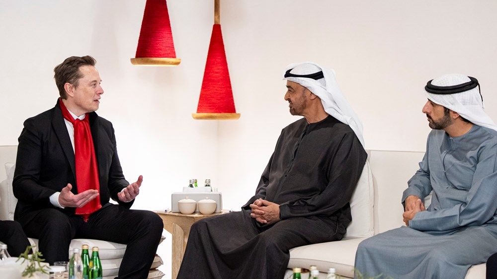 رئيس الدولة يلتقي إيلون ماسك
