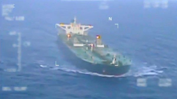 مسؤولان: أميركا تعترض سفينة أخرى قرب فنزويلا