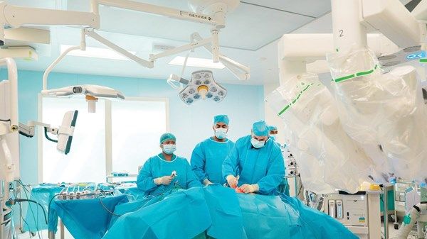 استئصال ورم بالمعدة لمواطنة في «برجيل الطبيّة» بأبوظبي