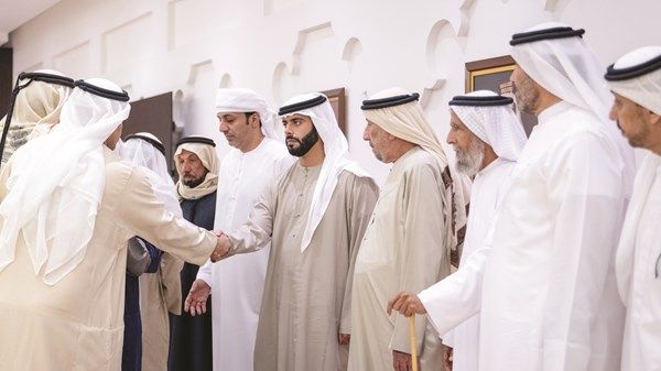 هزاع بن حمدان بن زايد يعزي أحمد محمد بن دهير المزروعي في وفاة ابنه