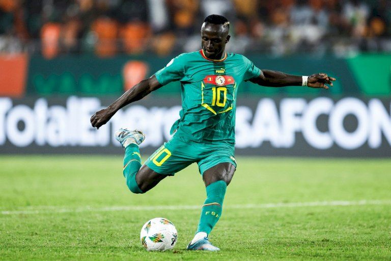 أمم إفريقيا: مانيه يتغلب على أحزانه ويصبح أيقونة