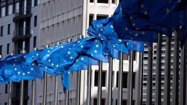 الاتحاد الأوروبي يقدم مساعدة مالية إضافية لأوكرانيا