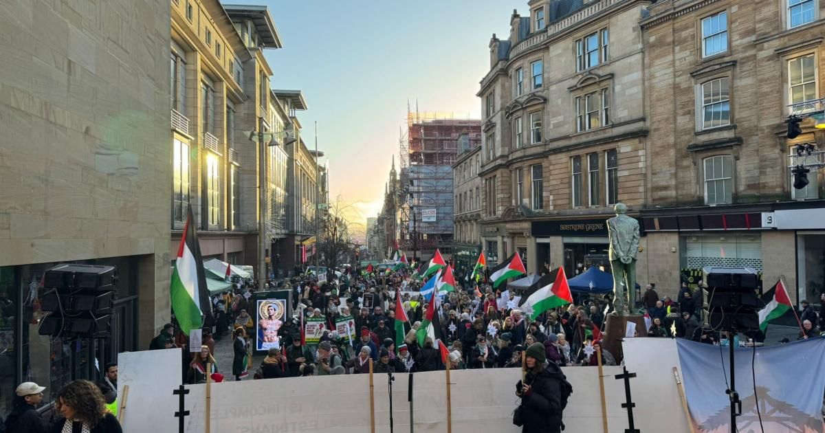 بالصور: اسكتلندا تتظاهر دعما لفلسطين وتندد بالإبادة الجماعية في غزة
