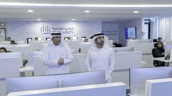حمدان بن محمد يزور دبي الصحية ويطلع على أبرز إنجازاتها ومشاريعها ومبادراتها التطويرية