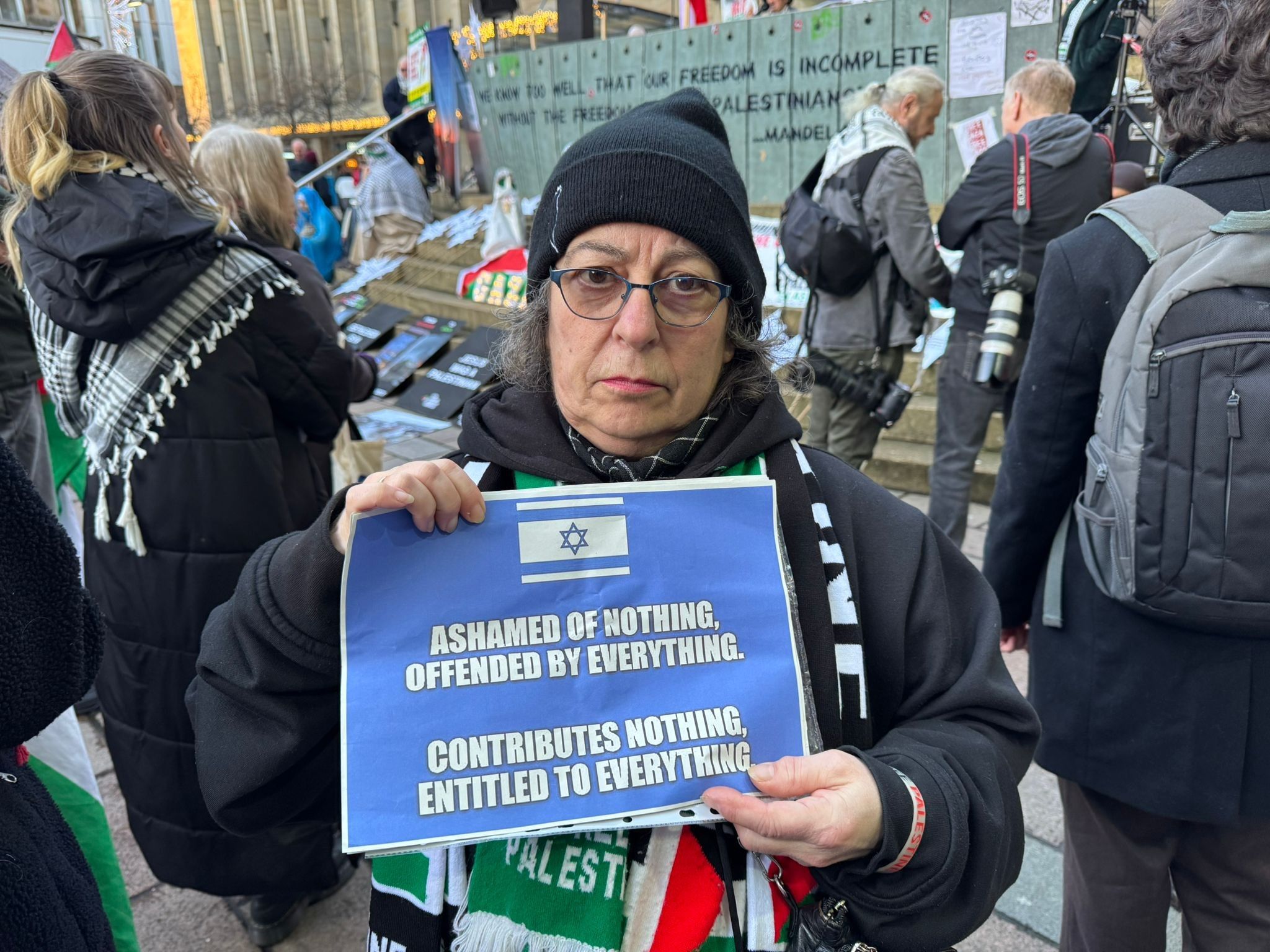 بالصور: اسكتلندا تتظاهر دعما لفلسطين وتندد بالإبادة الجماعية في غزة