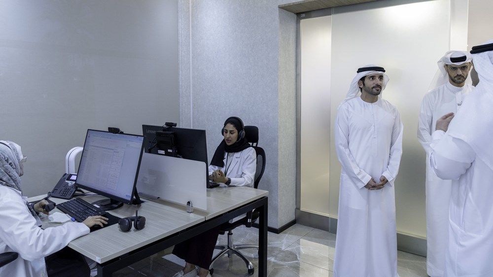 حمدان بن محمد يزور دبي الصحية ويطلع على أبرز إنجازاتها ومشاريعها ومبادراتها التطويرية