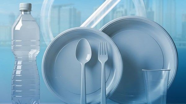 بلدية دبي تُعلن عن المرحلة الأخيرة من حظر المنتجات البلاستيكية ذات الاستخدام الواحد