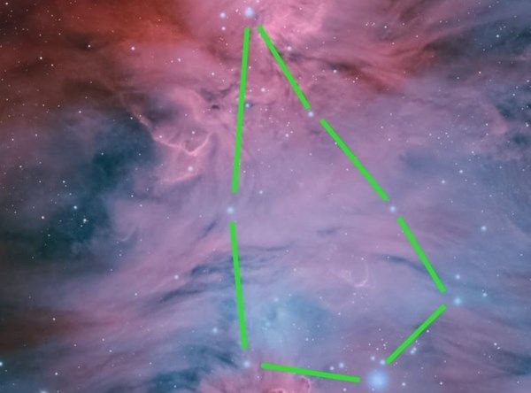 «مرصد الختم الفلكي» في أبوظبي يوثق عنقود الشجرة وسديم المخروط