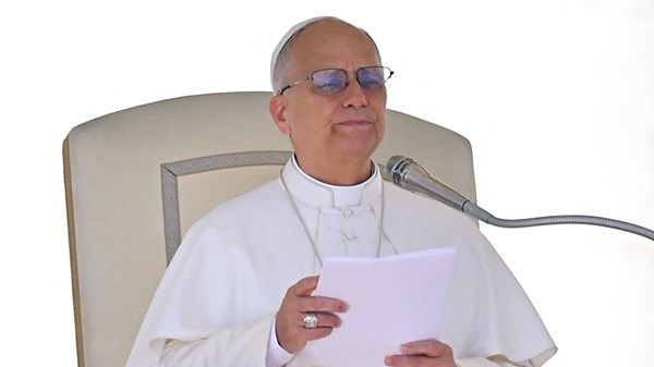 بابا الفاتيكان يوجه رسالة سلام إلى العالم خلال الكريسماس