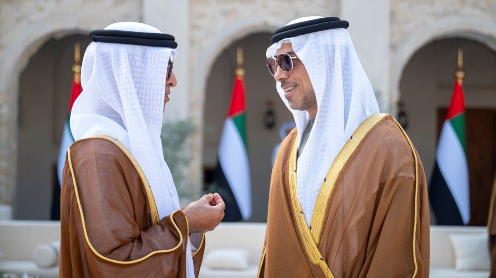 برعاية رئيس الدولة.. منصور بن زايد يشهد العرس الجماعي لأبناء مدينة أبوظبي في قصر الحصن