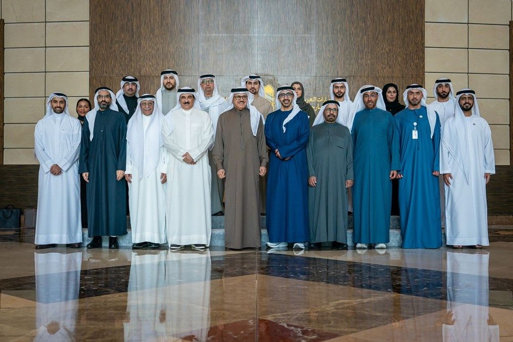 عبدالله بن زايد ووزير الخارجية البحريني يترأسان أعمال اللجنة المشتركة بين البلدين