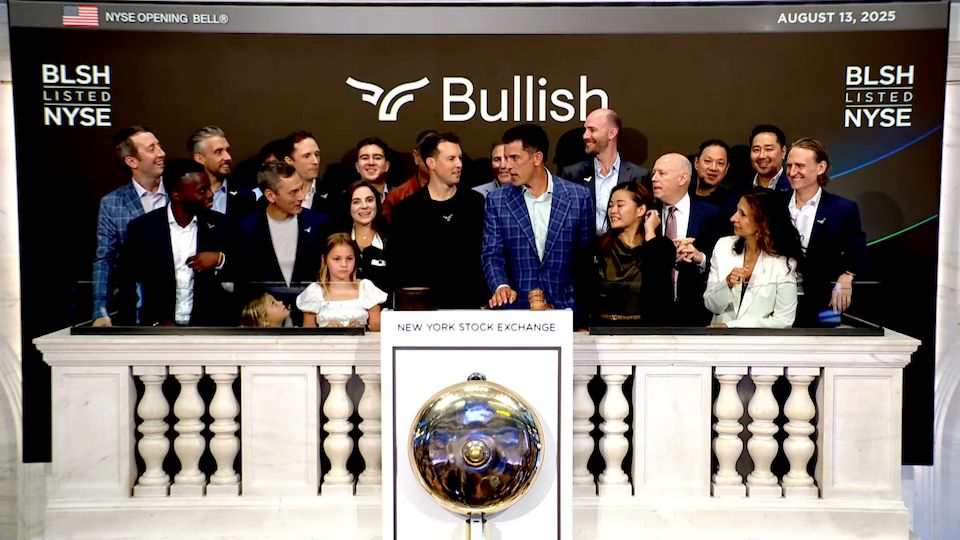 فايننشال تايمز: اندماجات واستحواذات العملات الرقمية تسجّل مستوى قياسيًا عند 8.6 مليار دولار في 2025