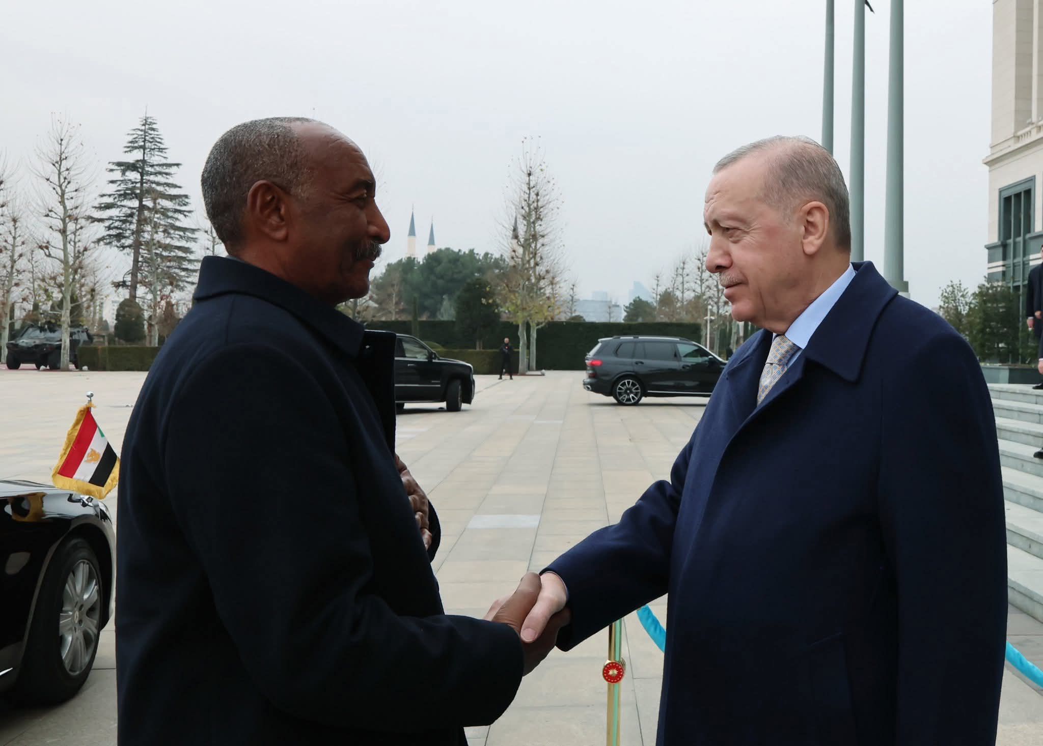 أردوغان يستقبل رئيس مجلس السيادة عبد الفتاح البرهان بالقصر الرئاسي بالعاصمة التركية أنقرة