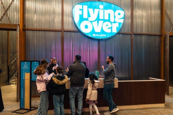 انطلاق تجربة Flying Over Saudi … أول تجربة من نوعها تُحلق بالزوّار فوق أبرز معالم المملكة ضمن فعاليات موسم الرياض