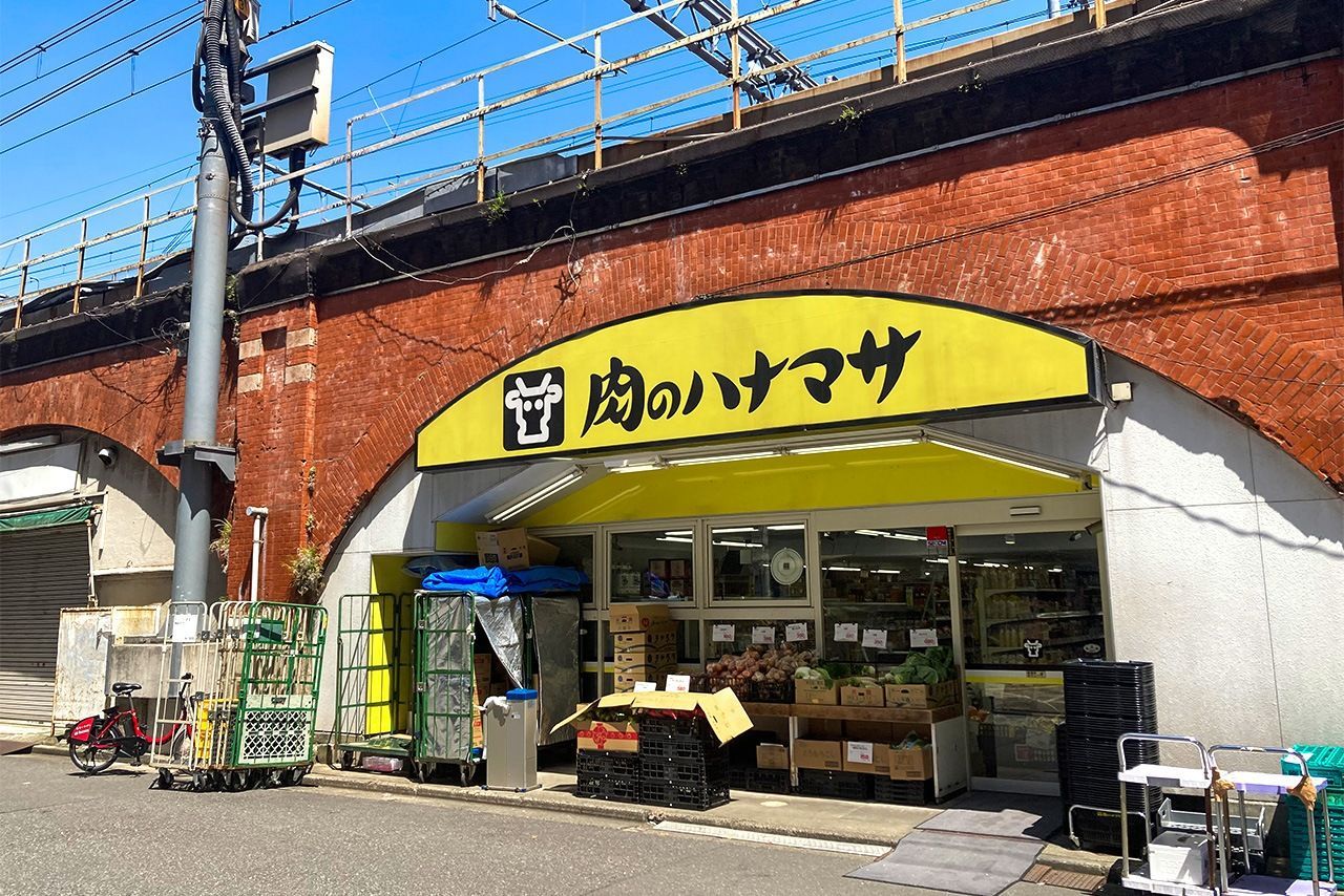 اليابان | عبور ساحر بين الماضي والحاضر: من شوارع طوكيو التقليدية إلى عالم أكيهابارا الرقمي