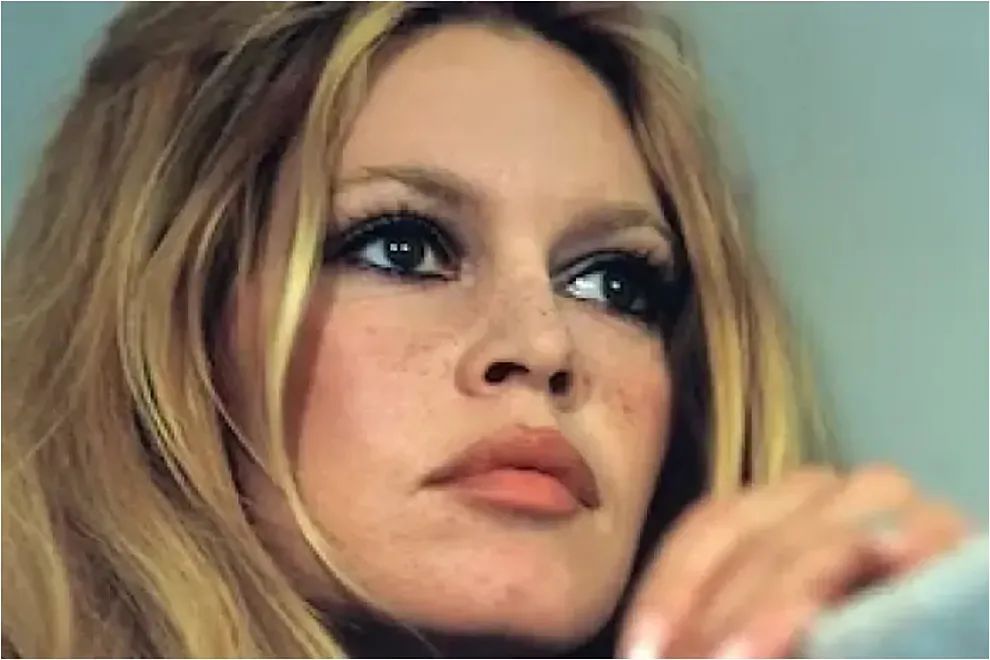 وفاة بريجيت باردو: أيقونة السينما الفرنسية وناشطة حقوق الحيوان