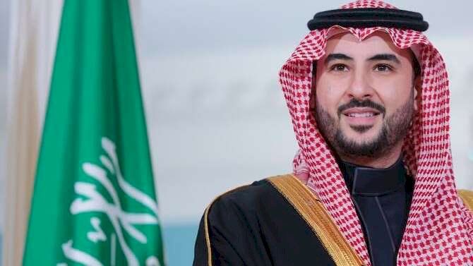 خالد بن سلمان يدعو "الانتقالي" للخروج من حضرموت والمهرة