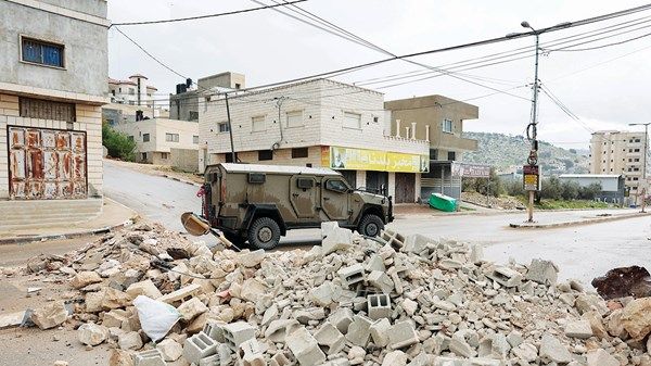 إسرائيل تنفذ عملية تهجير قسري بشمال الضفة