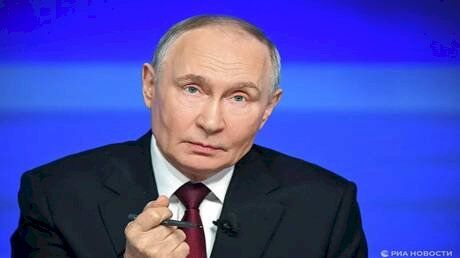 التايمز: مرة أخرى.. بوتين يتفوق دبلوماسياً على زيلينسكي