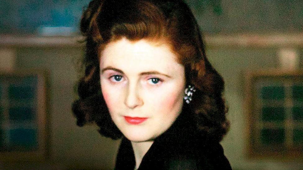 الجميلة الماكرة التي سحرت الوحوش: باميلا هاريمان... سلاح تشرشل السري ضد النازيين