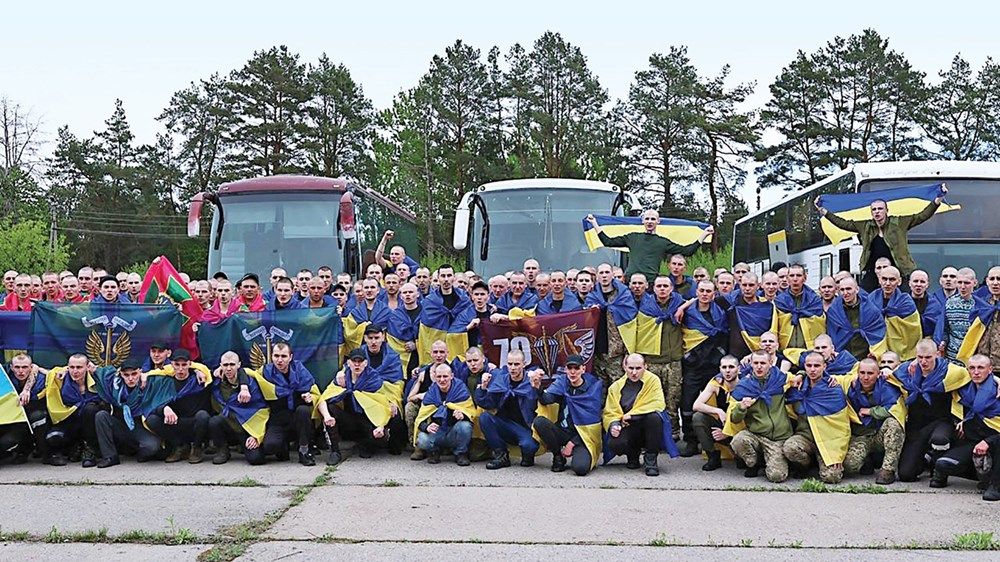 الإمارات.. سفيرة السلام والإنسانية