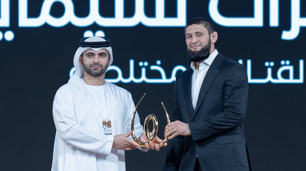 حمدان بن محمد يكرم رئيس الفيفا وناصر الخليفي ونوفاك ديوكوفيتش بجائزة محمد بن راشد آل مكتوم العالمية للرياضة 2025