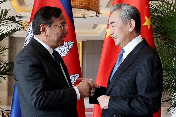 الصين: تايلاند وكمبوديا تعملان تدريجياً على ترسيخ وقف إطلاق النار