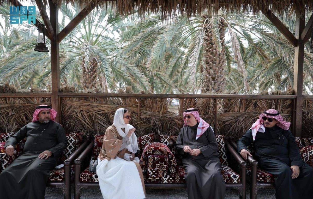 الأميرة سارة بنت بندر تبحث سبل التعاون في قطاع التمور