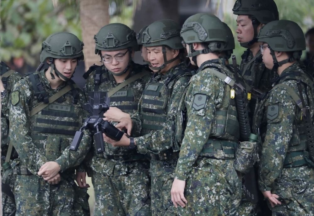 مناورات صينية واسعة حول تايوان