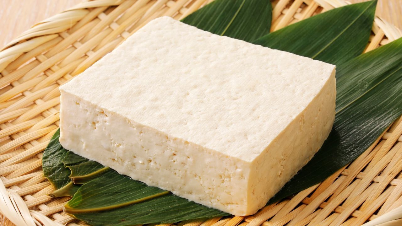 اليابان | التوفو: طعام بسيط… لكنه ركيزة غذائية لا غنى عنها في اليابان