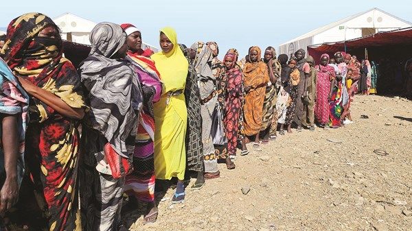 المتحدث باسم «الصليب الأحمر» لـ«الاتحاد»: ملايين السودانيين محرومون من الغذاء والمياه النظيفة