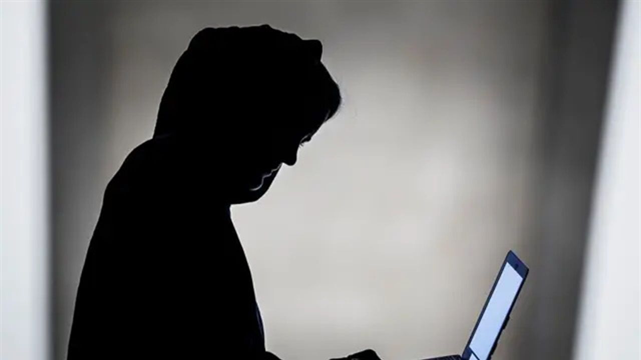 تصاعد الابتزاز الإلكتروني يهدد الأمن المجتمعي.. إليك طرق المواجهة