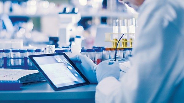 «صحة أبوظبي» و«معاً» تعلنان فتح باب التقدم لمنح صندوق البحث والابتكار في الرعاية الصحية