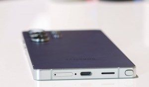 تكنولوجيا: سامسونج تختبر بطارية 20000 مللي أمبير بتقنية السيليكون الكربوني