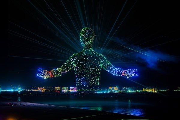 بالصور.. رأس الخيمة تسجل رقماً قياسياً جديداً في موسوعة "جينيس" احتفالاً بالعام الجديد