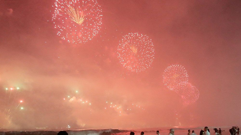 بالصور.. العالم يستقبل 2026 بعروض مبهرة وأمنيات بعام جديد سعيد