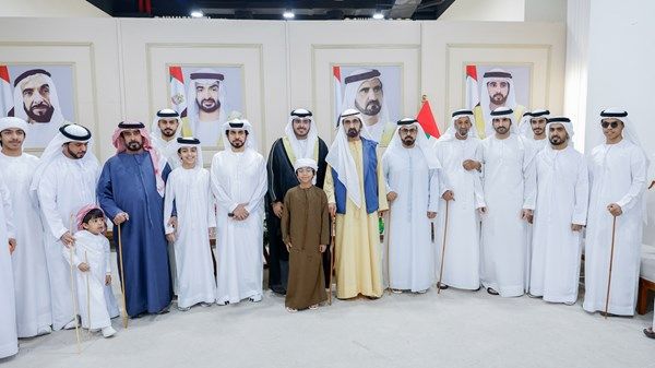 محمد بن راشد يحضر أفراح المقعودي والسبوسي