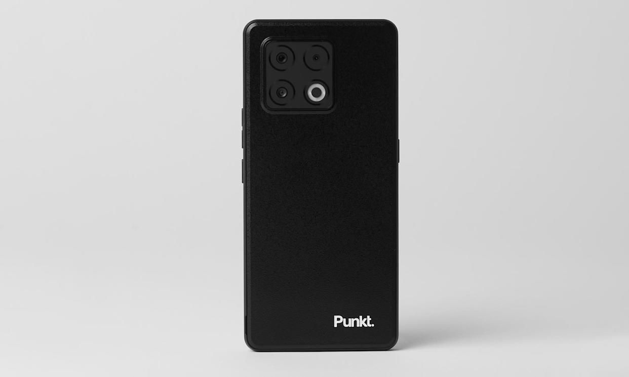 تكنولوجيا: Punkt تعود بهاتف Minimal Phone الجديد في #CES2026 مع تركيز على الخصوصية