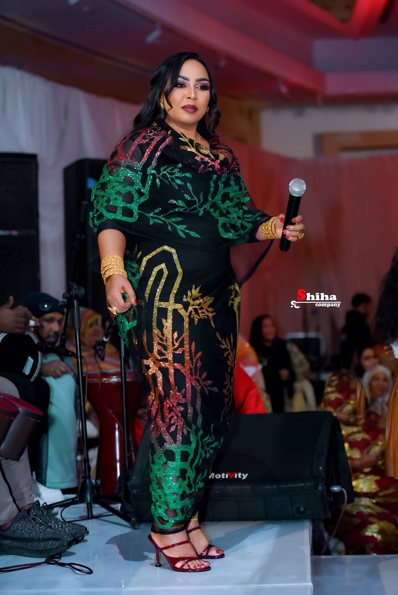 شاهد بالفيديو.. السلطانة هدى عربي تحتفل بالعام الجديد بلقطة ملفتة وتعلق: “كتر خير الايام البتدرسنا وتفتح عيونا على حاجات كتيرة وبتوعينا ياخي كتر خير الخبرة ذاتو”