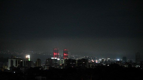 حظر الطيران التجاري الأميركي فوق فنزويلا