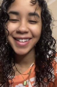 شاهد بالصور.. التيكتوكر السودانية “نهلة” تتجاوز خلافاتها مع طليقها “ميسرة” بإطلالة ملفتة