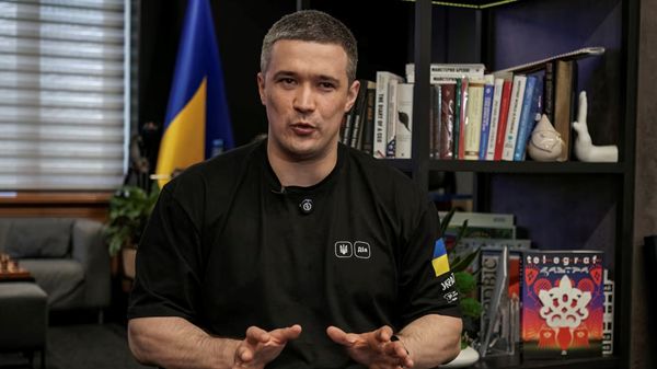 زيلينسكي يقترح تعيين وزير جديد للدفاع