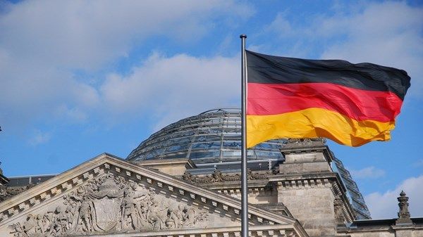 ألمانيا تتوقف تقريباً عن منح تأشيرات لمّ الشمل