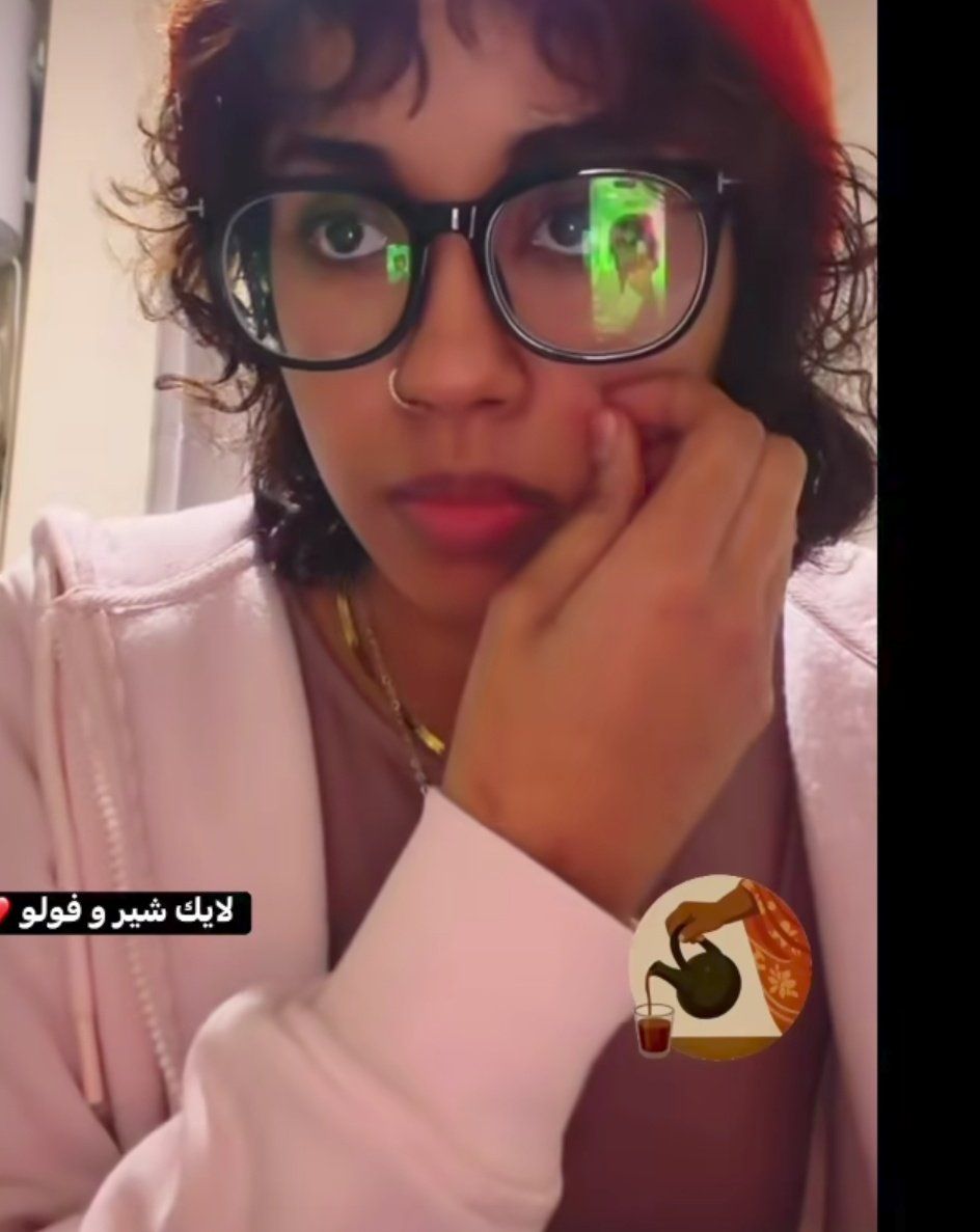 شاهد بالصورة والفيديو.. التيكتوكر “نهلة” تكشف عن معاناتها مع المشاكل “نفسية” وترد على متابع بطريقة غير لائقة والجمهور: (أعراض حمل ودا حق ميسرة ظهر)