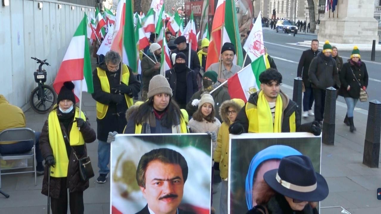 اتهامات لـ "بي بي سي" بالاهتمام بغزة أكثر من مظاهرات طهران