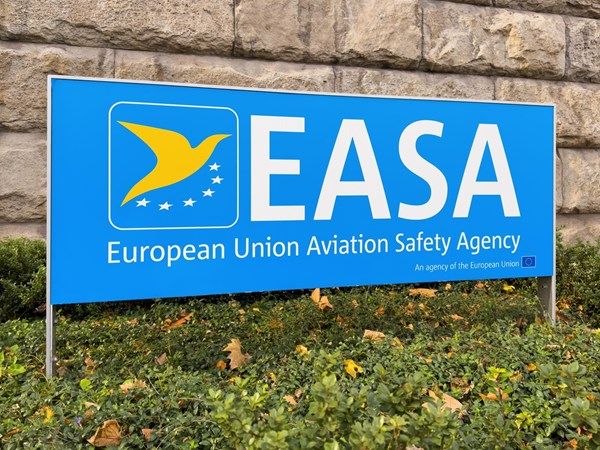 "سلامة الطيران الأوروبية" توصي بتجنب التحليق فوق فنزويلا