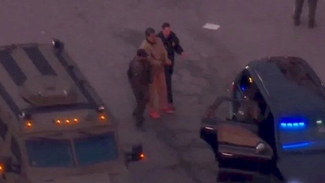 بالفيديو.. نقل مادورو وزوجته إلى محكمة في نيويورك للمثول أمامها