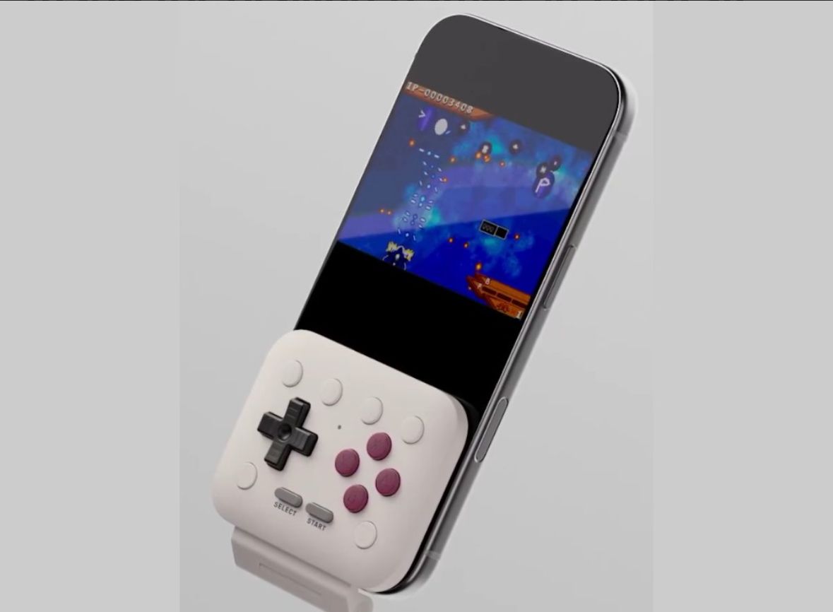 تكنولوجيا: 8BitDo تكشف عن وحدة التحكم FlipPad المصممة للألعاب بوضعية العرض العمودي #CES2026
